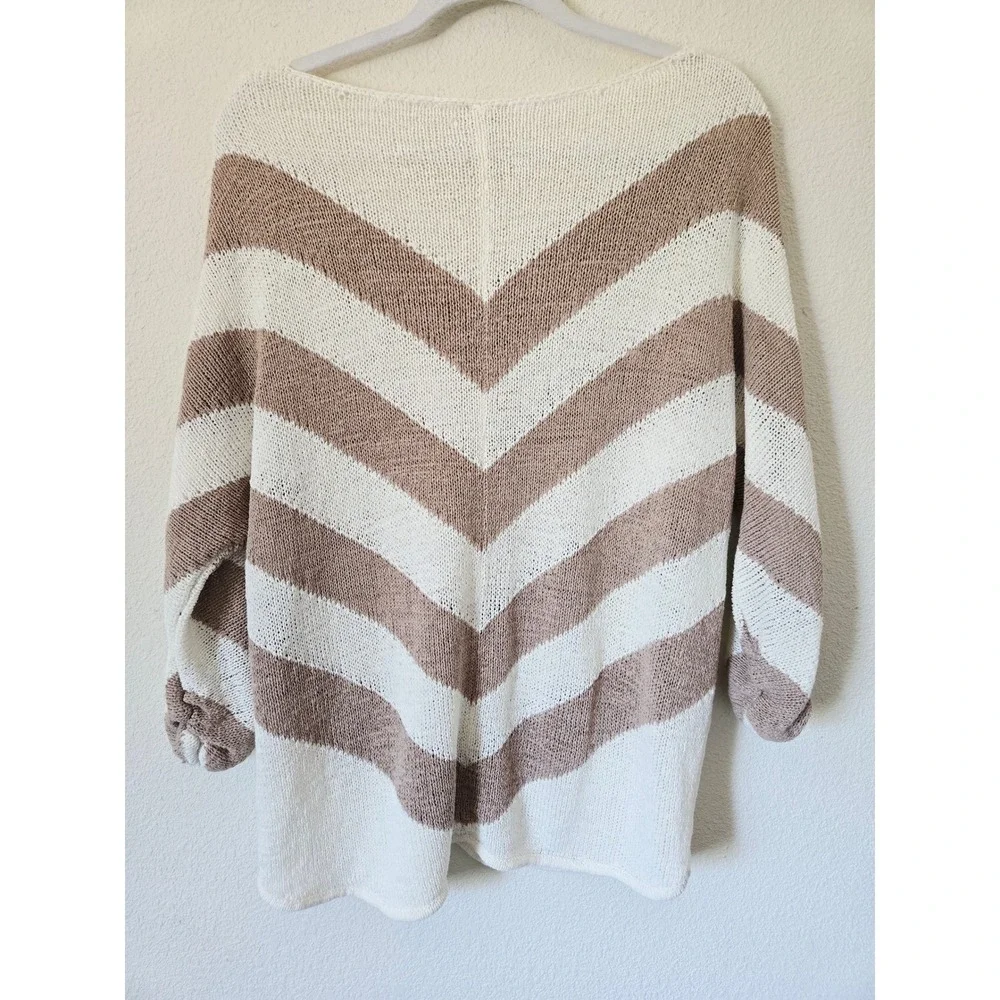 Chico's 2 Womens Chevron Stripe V-Neck Roll-Tab Sleeve‎ Sweater White Beachy